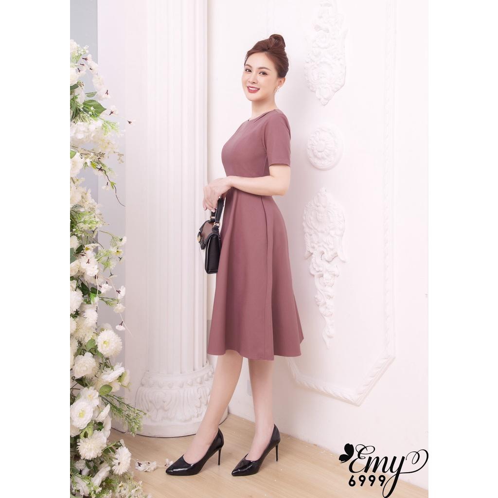 Đầm EMY EM6999 Xoè Cổ Tròn Khoét Cách Điệu