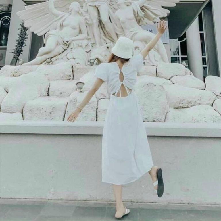 Đầm váy maxi lưng dây rút linen full lót lụa tay phồng hở lưng cổ tròn midi trắng đi biển dự tiệc cao cấp size S M L
