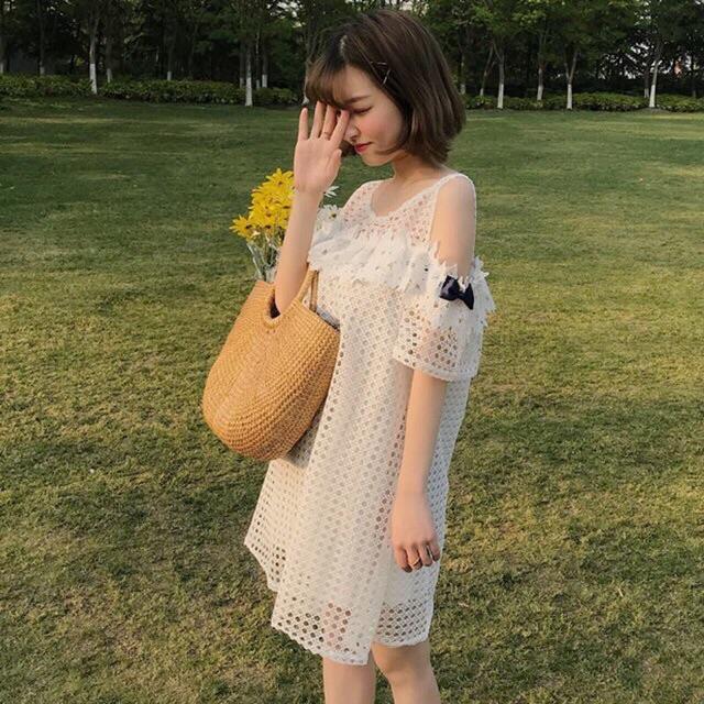 ĐẦM SUÔNG REN HỞ VAI