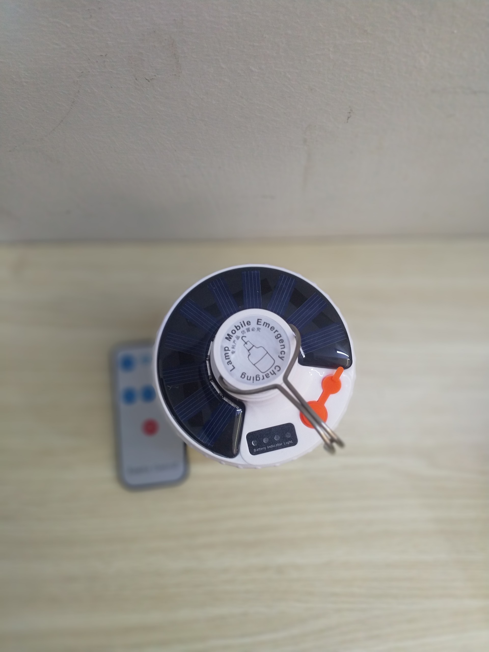 Bóng đèn sạc năng lượng liền thể phi 100 siêu sáng SL24 - có điều khiển từ xa, chế độ hiển thị pin