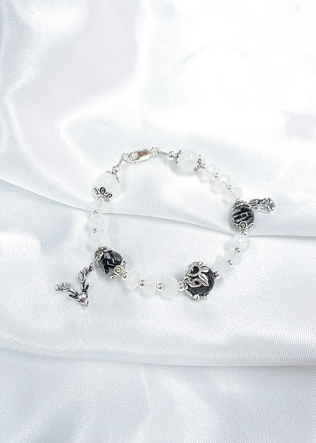 Vòng tay mệnh kim, thủy đá moonstone, đá thạch anh tóc đen mix đá thạch anh trắng + charm hồ lô, đầu hươu LAT.92