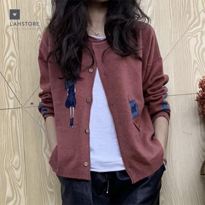 Áo khoác cardigan len nữ thêu hình cô gái LAHSTORE thu đông 2021