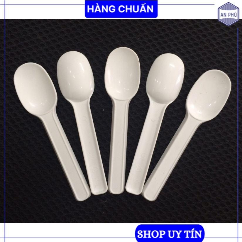 Thìa nhựa ăn sữa chua, thạch tiện dụng