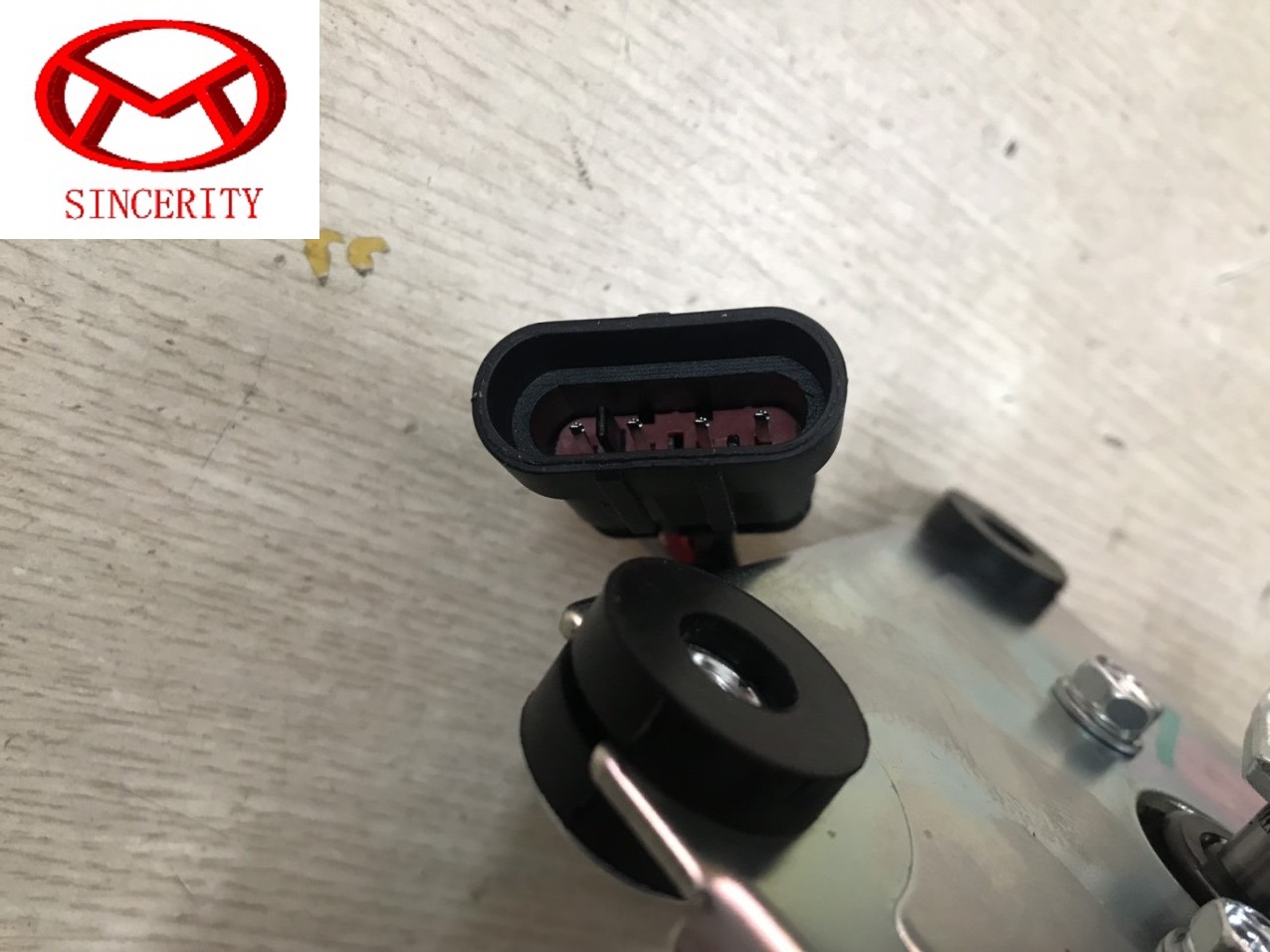 Mô tơ gạt mưa trước Chery QQ3 &amp; Daewoo Matiz 2