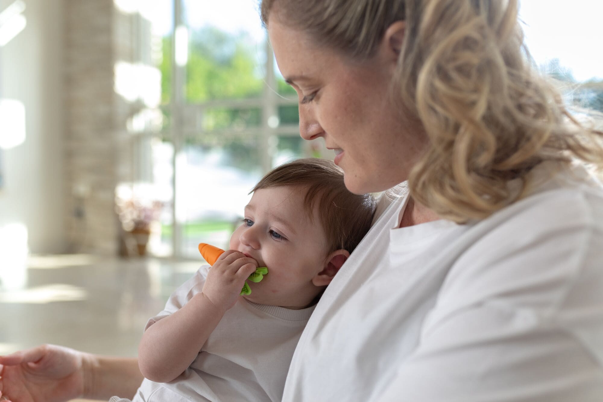 Combo ngậm nướu Nuby hình quả chuối và cà rốt