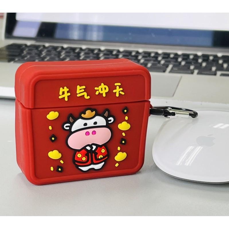 Vỏ ốp case dành cho Airpod Pro TRÂU THẦN TÀI MAY MẮN có móc đeo