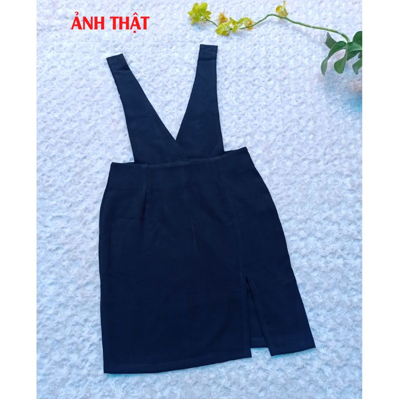 Yếm Váy Nữ New Design Thiết Kế Váy Xẻ Đùi , Có Size Màu Đen ,Dài Qua Gối Phong Cách Hàn Quốc Trẻ Trung New Design CV0041
