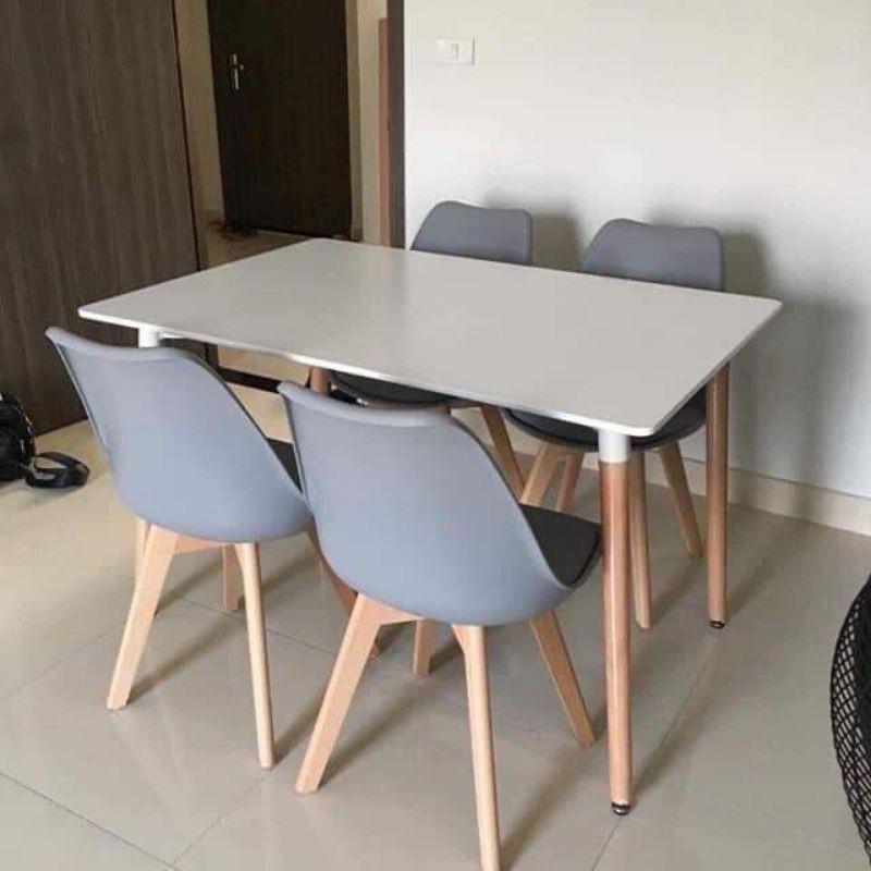 Bộ Bàn Ăn gồm 1 bàn và 4 ghế eames đệm da