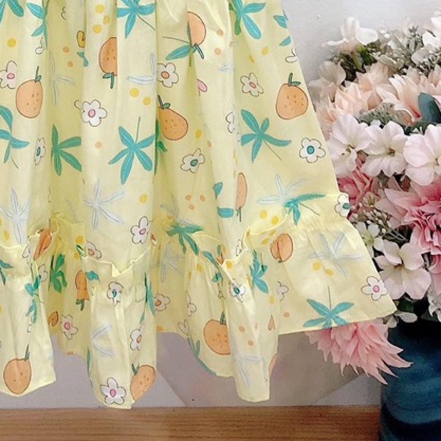 G00000810 Váy vàng smock thun ngực cực xinh bé gái, Chất vải thô lụa mềm mịn.