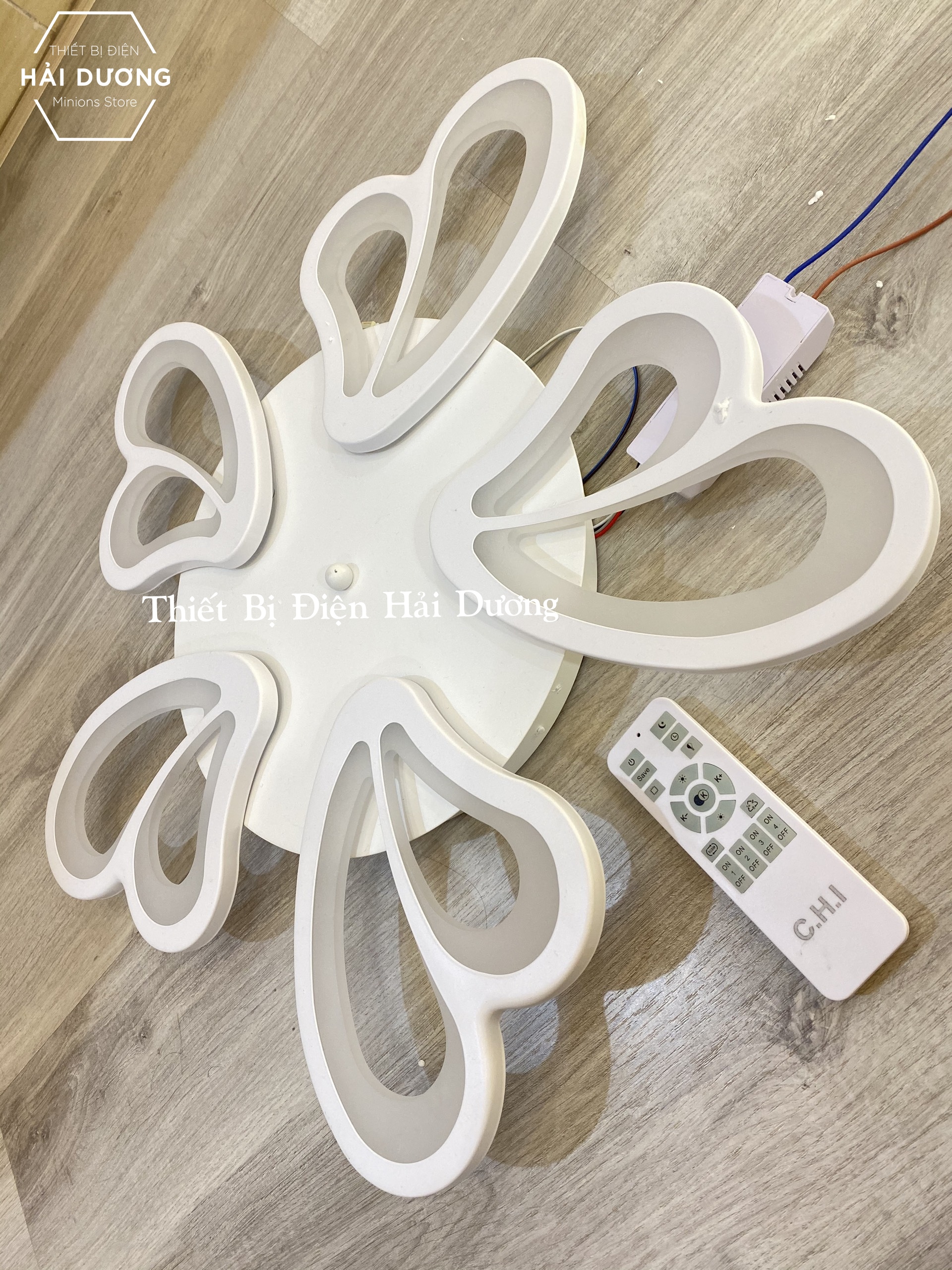 Đèn Ốp Trần Decor 5 Cánh Bướm NT021 - 3 Chế Độ Ánh Sáng - Tăng Giảm Ánh Sáng - Điều Khiển Từ Xa - Kết Nối Điện Thoại