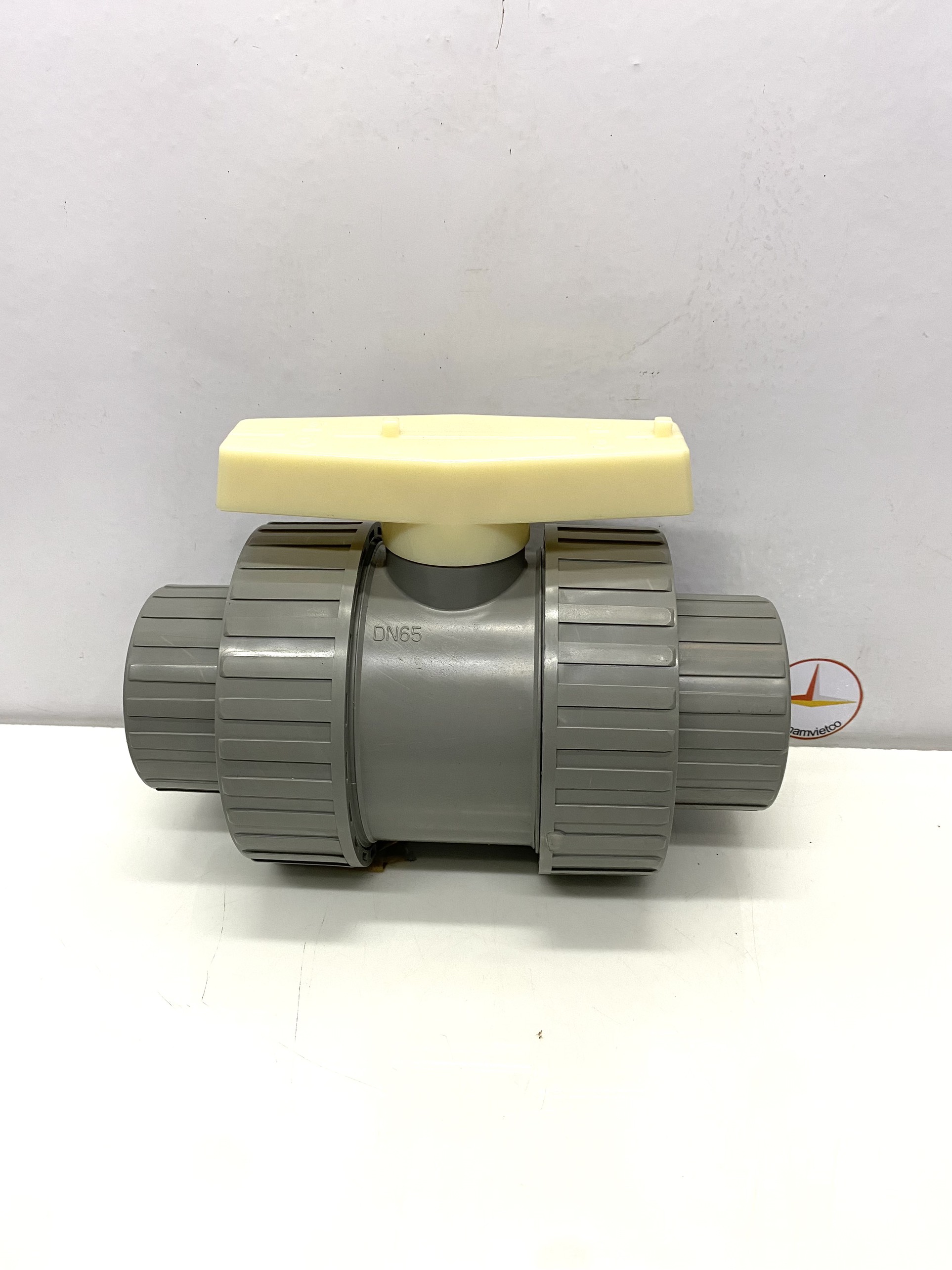 Van hai (2) đầu rắc co 75 nhựa PVC Jiarong _ UB025