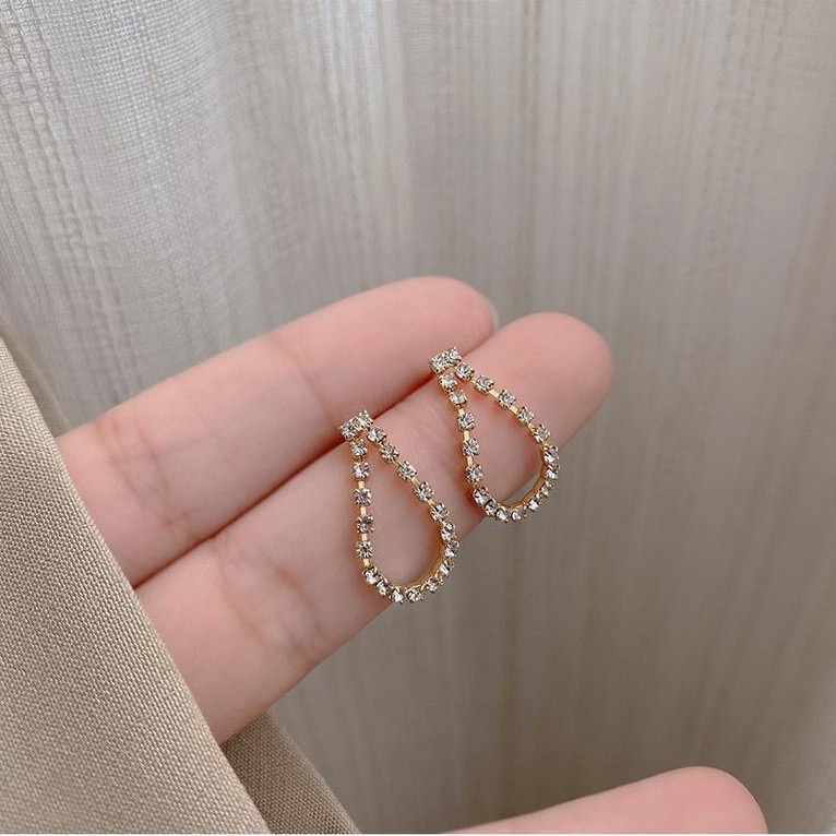 Khuyên tai đính đá sang trọng kiểu hàn quốc