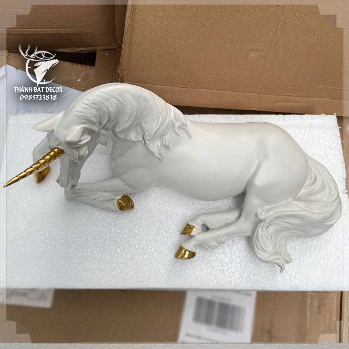 Tượng Ngựa Trắng 1 Sừng, Unicorn Tượng Kỳ Lân Phong Cách Châu Âu Trang Trí Nội Thất, Quà Tặng Tân Gia Khai Trương