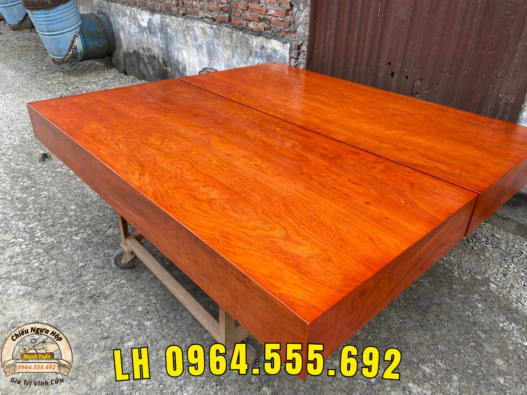 Chiếu Ngựa Hộp - Gỗ Hương Đá