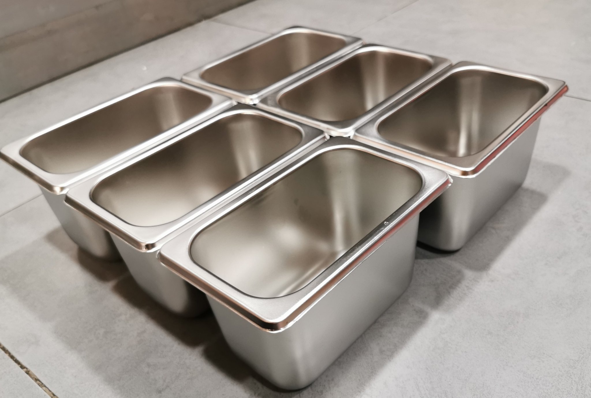 BỘ 6 CÁI KHAY INOX ĐỰNG TOPPING 17X10CAO10CM CÓ NẮP