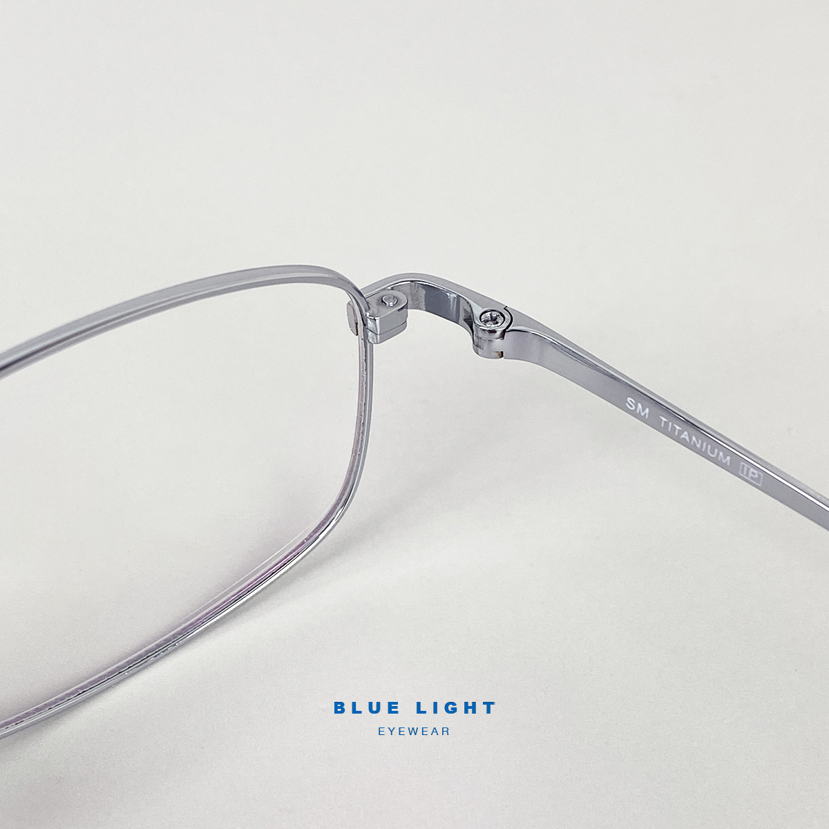 Gọng Kính Cận, Kính Giả Cận Nam Nữ TITANIUM Mắt Vuông Nhỏ Xíu, Cao Cấp Siêu Nhẹ, Full Đen, Bạc - BLUE LIGHT