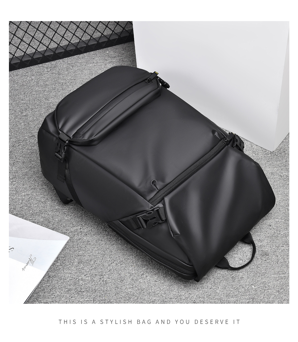 Balo laptop (15.6 inch) phong cách hiện đại - BEE GEE BLLT9099