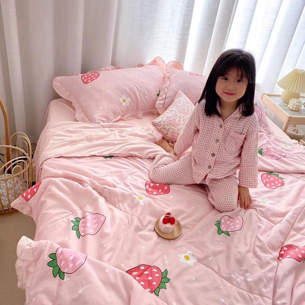 Bộ chăn ga Cotton Đũi phối bèo 100% hàng nhập khẩu siêu mềm mát - họa tiết quả dâu