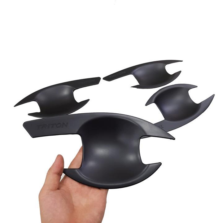 Bộ ốp hõm cửa xe Mitsubishi Triton 2019 nhựa ABS đen