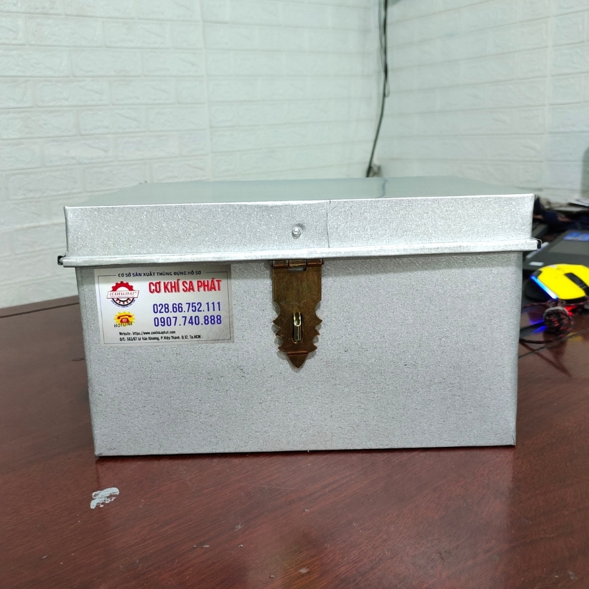 Hộp tôn nhỏ đựng đồ đa năng có khóa, nhỏ gọn, tiện ích, siêu bền