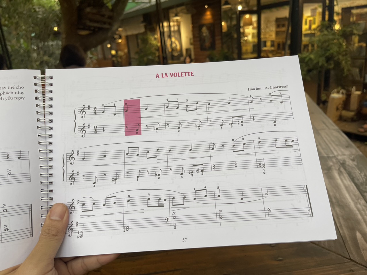 MÉTHODE ROSE – PHƯƠNG PHÁP HỒNG NĂM THỨ HAI VỚI ĐÀN PIANO – Ernest Van de Velde – Trịnh Minh Thanh dịch – Huy Hoàng Bookstore – NXB Dân Trí (Bìa mềm)