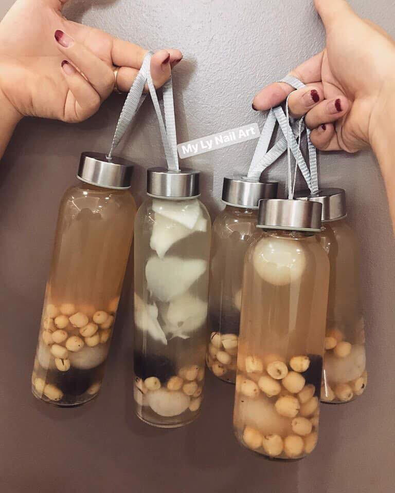 Bình thủy tinh cao cấp, dung tích 500ml nắp bạc có dây xách siêu tiện lợi