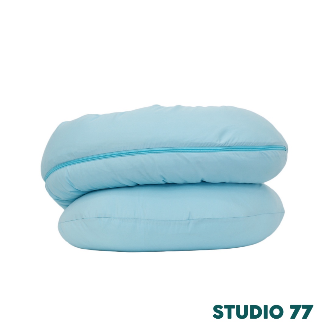 Gối bầu Studio 77 - Chữ J