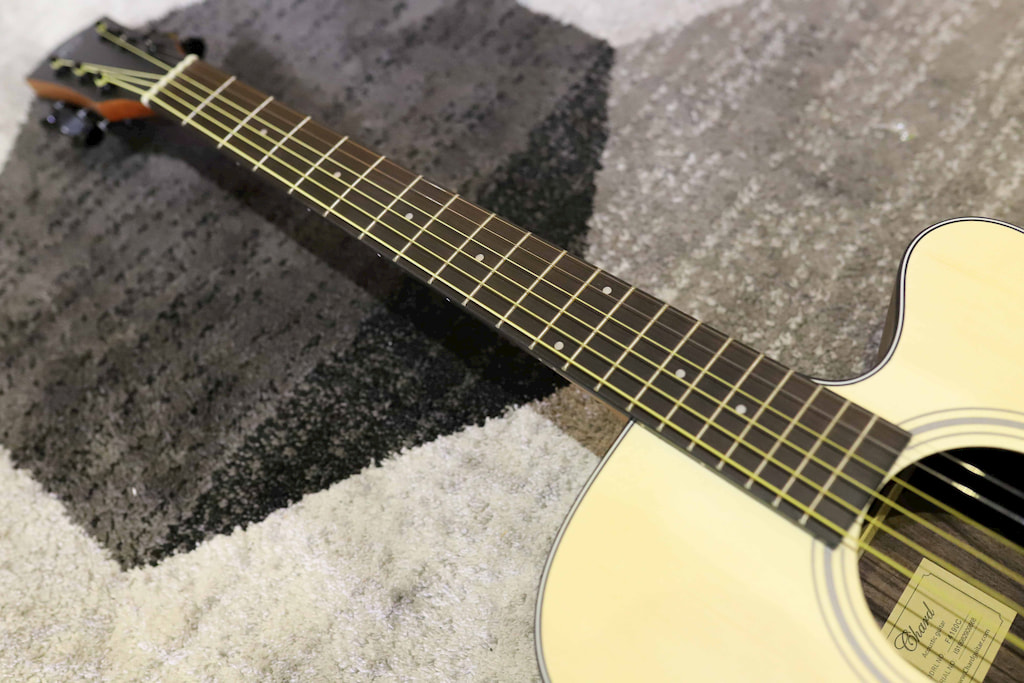 Đàn Guitar Acoustic CHARD F4190C + F201EQ