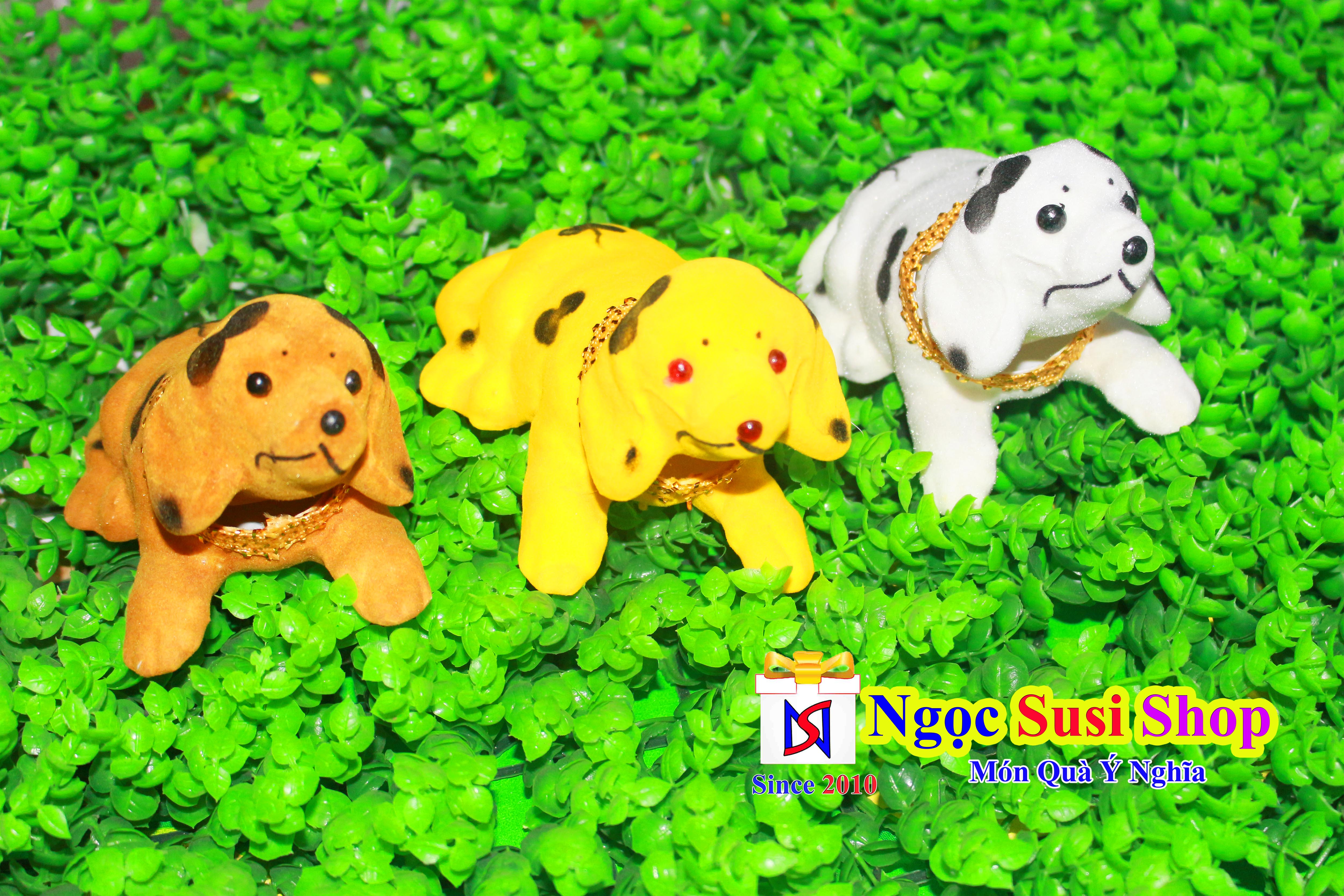 CON CHÓ ĐỂ XE Ô TÔ XE HƠI TRANG TRÍ TAPLO Ô TÔ - CHÓ LẮC LƯ ĐỂ Ô TÔ