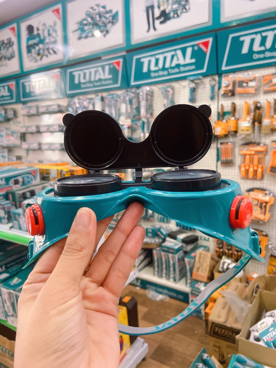 Kính Hàn 2 Lớp Total TSP303