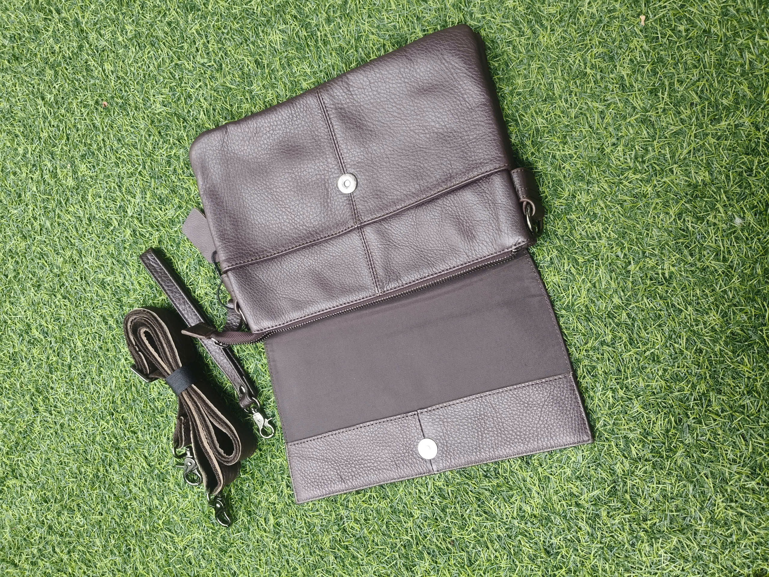 Túi ví đeo chéo da bò cao cấp BHM82298 Clutch cầm tay - Túi đeo vai nam da thật