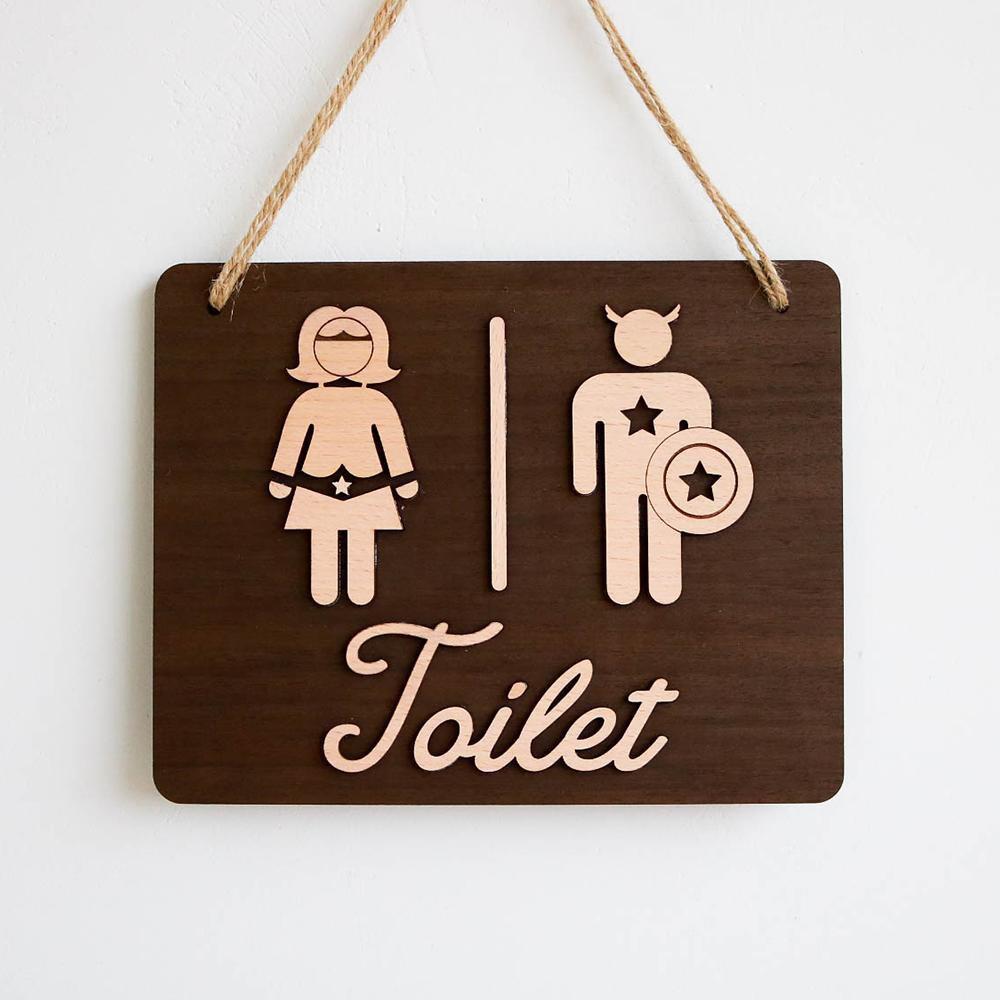 Bảng gỗ decor Toilet đôi