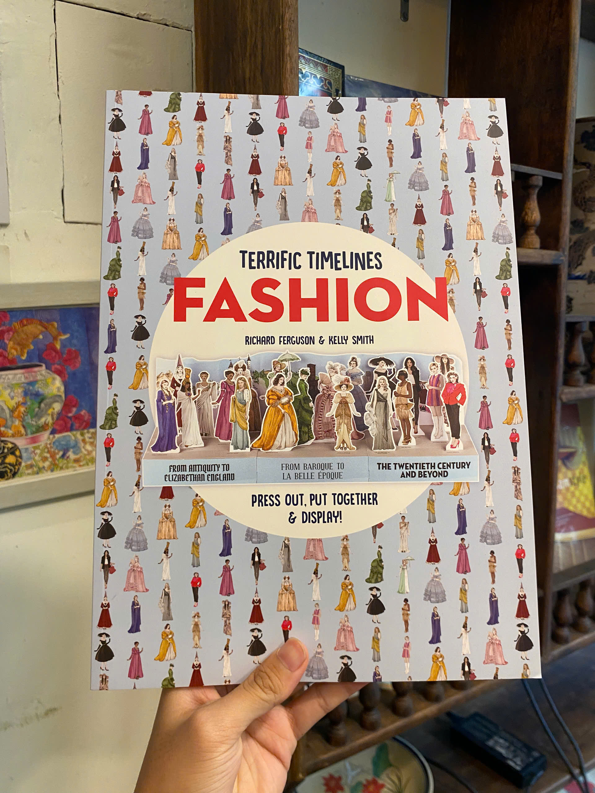 Sách - Terrific Timelines Fashion by Isabel Thomas | Fashion / Design / Ngoại văn Nhập khẩu