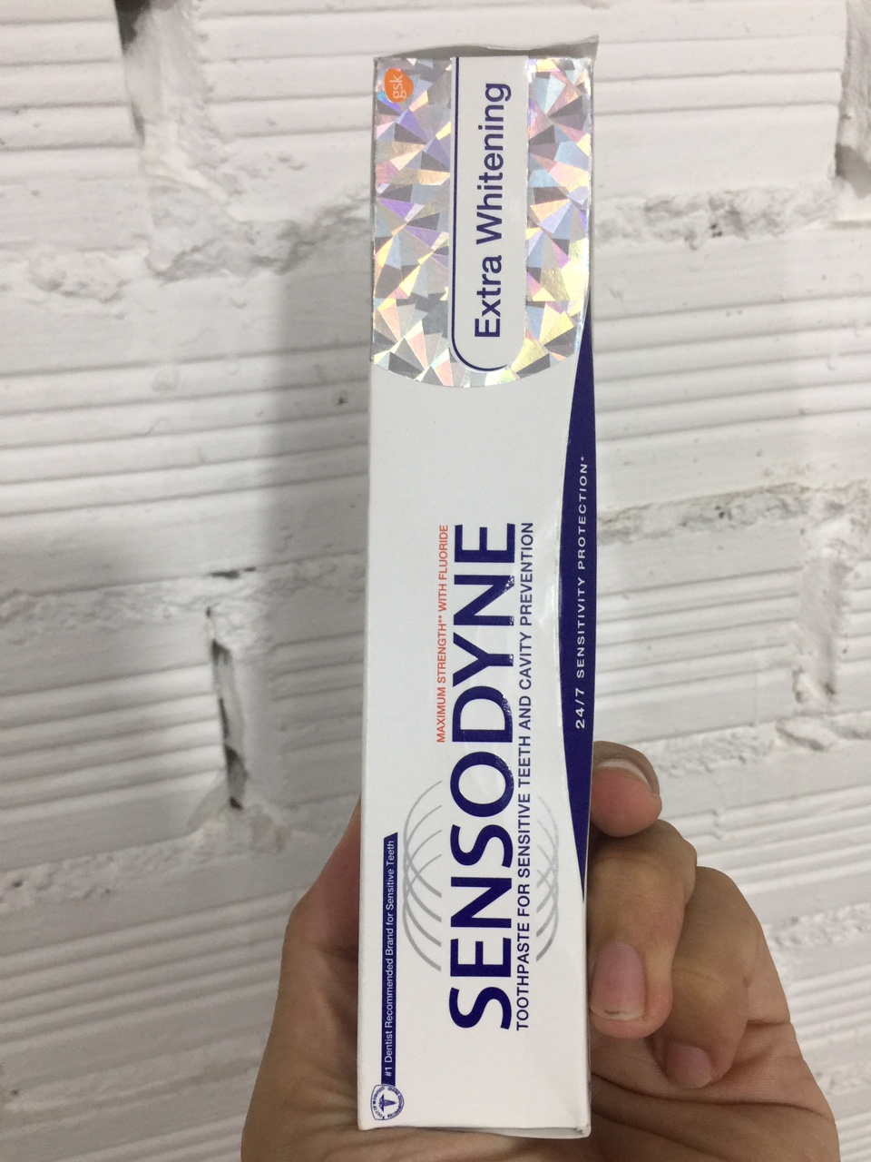 Kem đánh răng Sensodyne Extra Whitening Toothpaste 113g hàng nhập mỹ