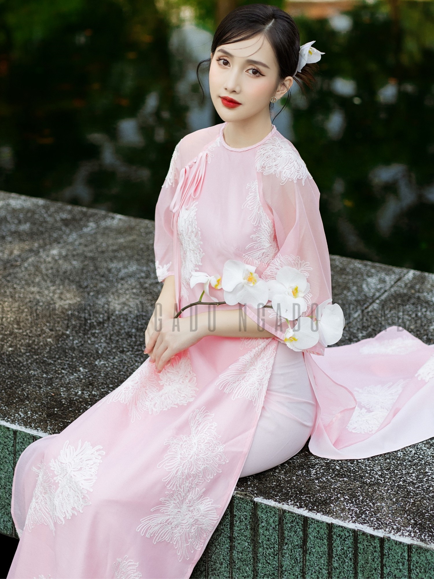 Áo dài Hồng Miên NGADO , áo dài Tết , áo dài cách tân , áo dài truyền thống