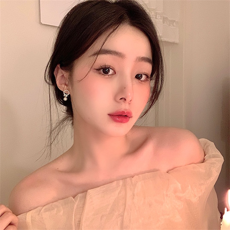 Khuyên tai tròn nơ đính ngọc tiểu thư