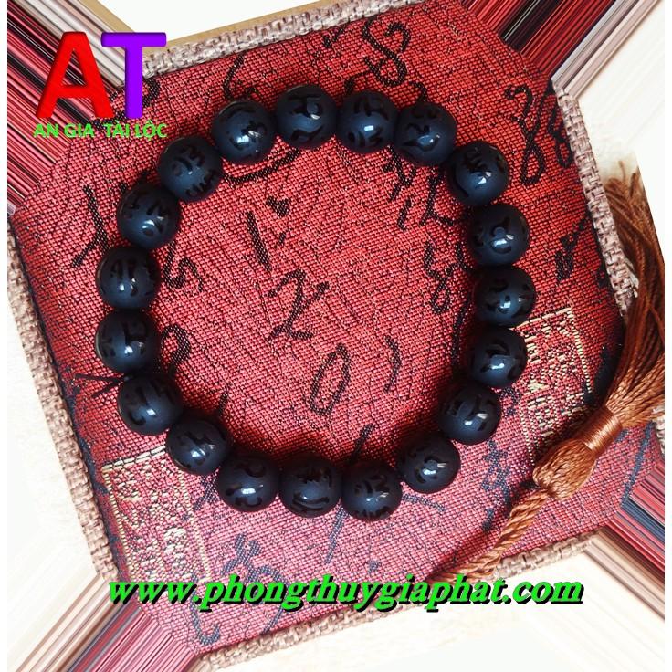 Vòng đeo tay đá núi lửa