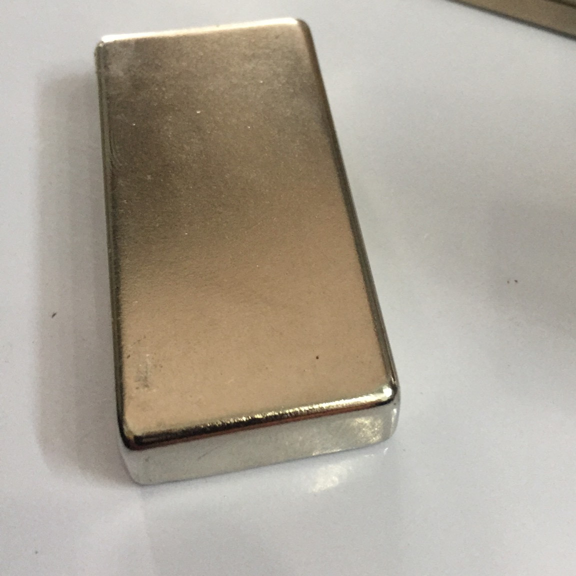 Nam châm viên đất hiếm 50x25x10mm