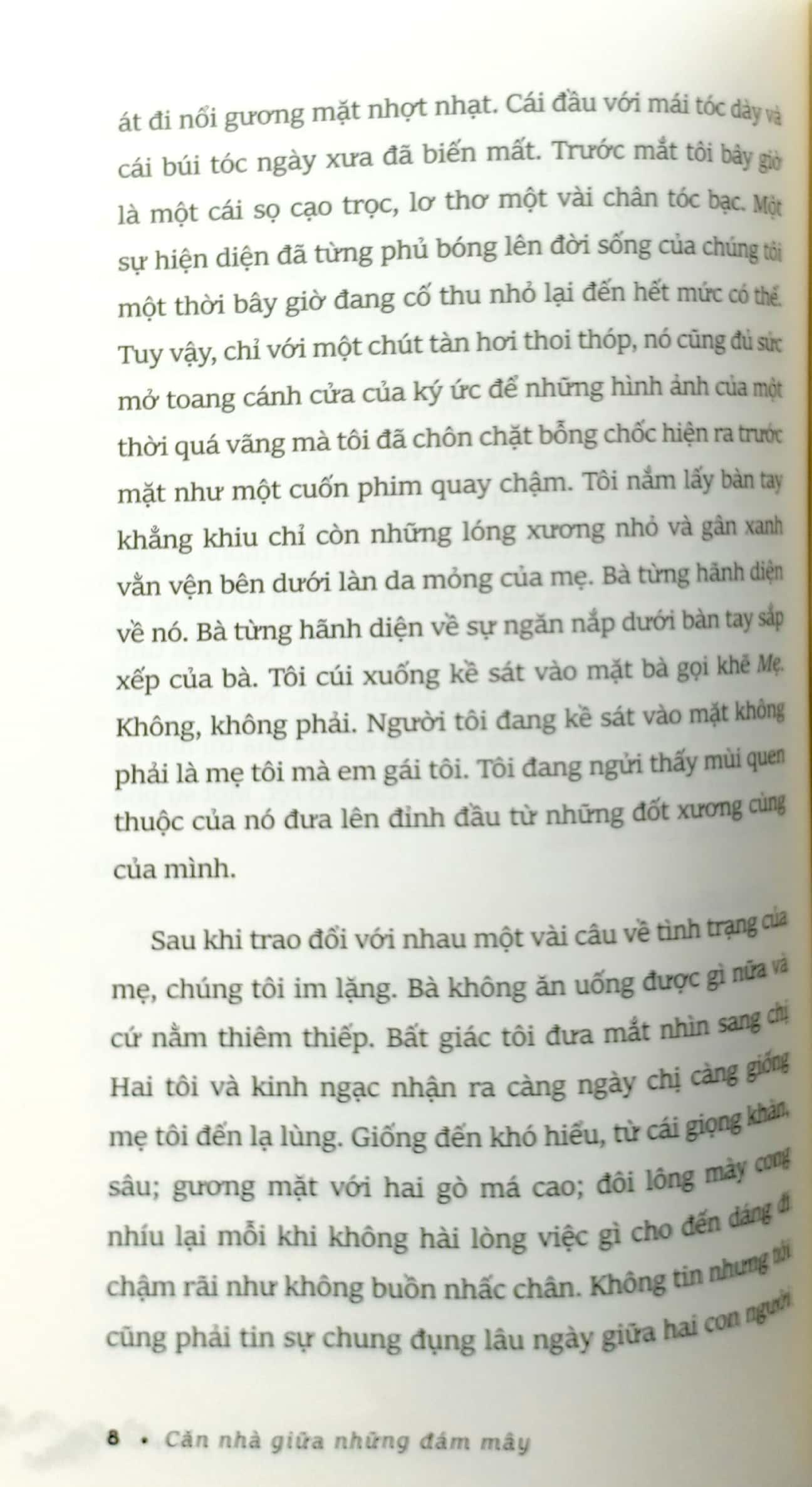 Căn Nhà Giữa Những Đám Mây (Tiểu Thuyết)