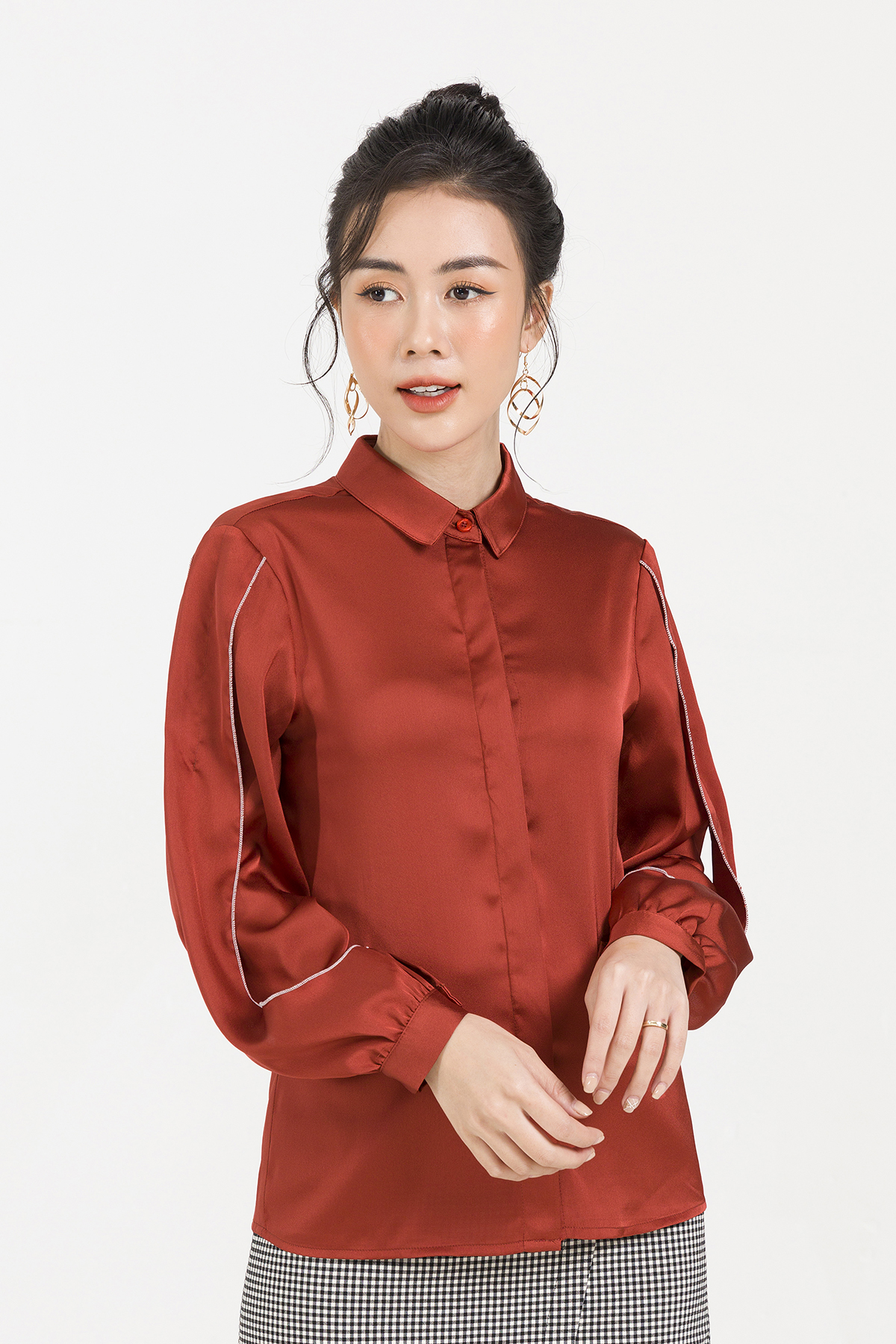 Áo sơ mi cuốn bèo, viền tay LAMER L61H20Q010-S2400