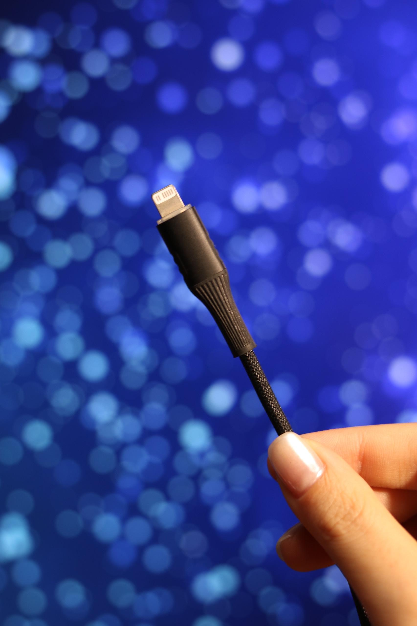 Cáp Sạc Nhanh Thông Minh Tự Ngắt Pisen Pro - Fox Intelligent PowerOff Lightning USB-C 1.2m
