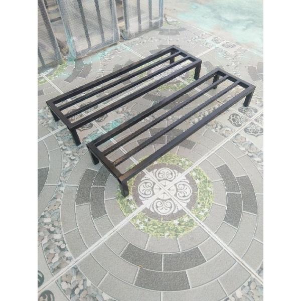 Kệ kê đồ,chậu hoa, cây cảnh, chậu rau Ban công Sân thượng, Rộng:25cm;Dài:70cm. hộp thép 2x2cm