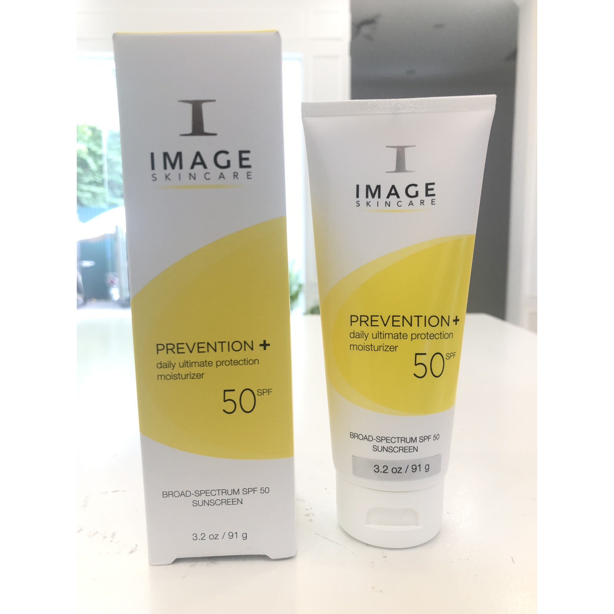 Kem chống nắng Image Skincare SPF50 dành cho da hỗn hợp (91g)