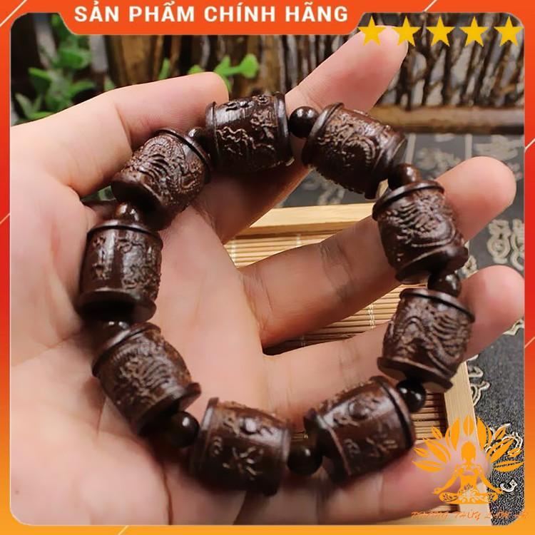 VÒNG TAY TRẦM HƯƠNG MUN CỬU LONG GỖ CHẠM KHẮC TÌNH DUYÊN MAY MẮN TÀI LỘC TẶNG KÈM HỘP GẤM CAO CẤP