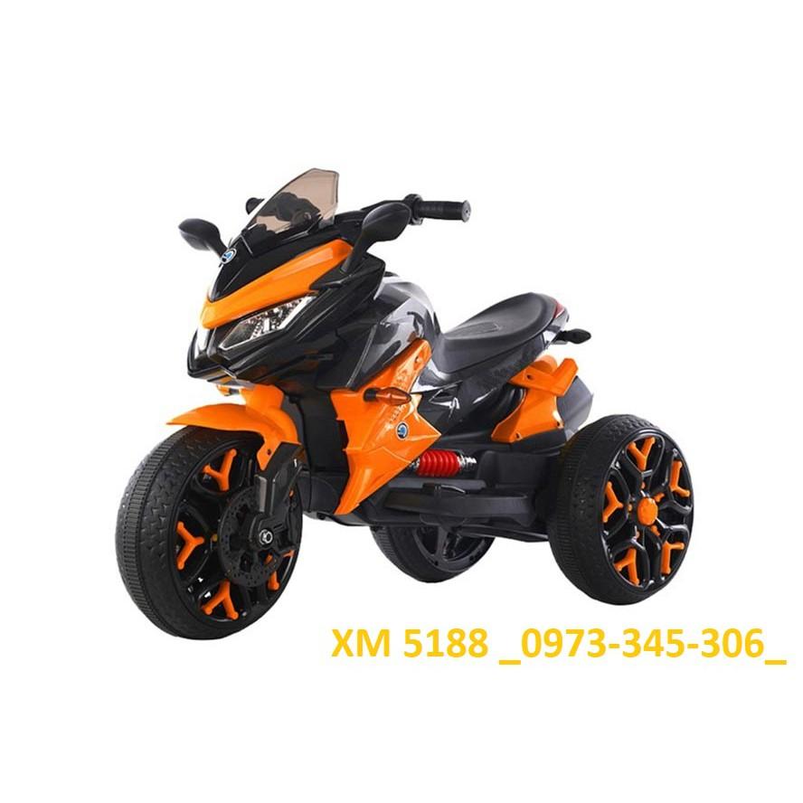 Xe máy điện moto 3 bánh BABY-KID 5188 cao cấp phiên bản thể thao, có đèn phát sáng bánh xe (Đỏ-Trắng-Xanh-Vàng)