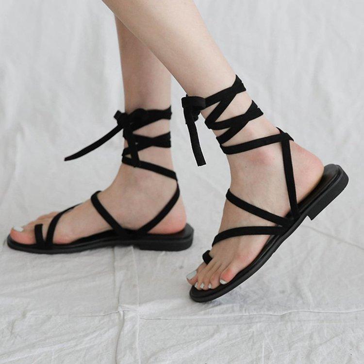 Xăng đan Đế Bằng Thiết Kế Xinh Xắn Hợp Thời Trang