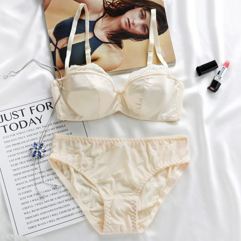 Bộ Đồ Lót Ren Quyến Rũ Dành Cho Nữ