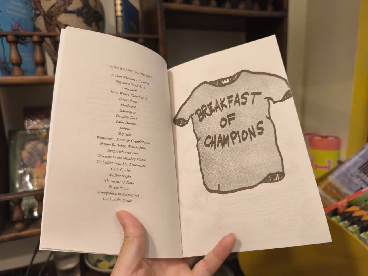 Sách - Breakfast of Champions by Kurt Vonnegut | Vintage Classic Science Fiction English Book