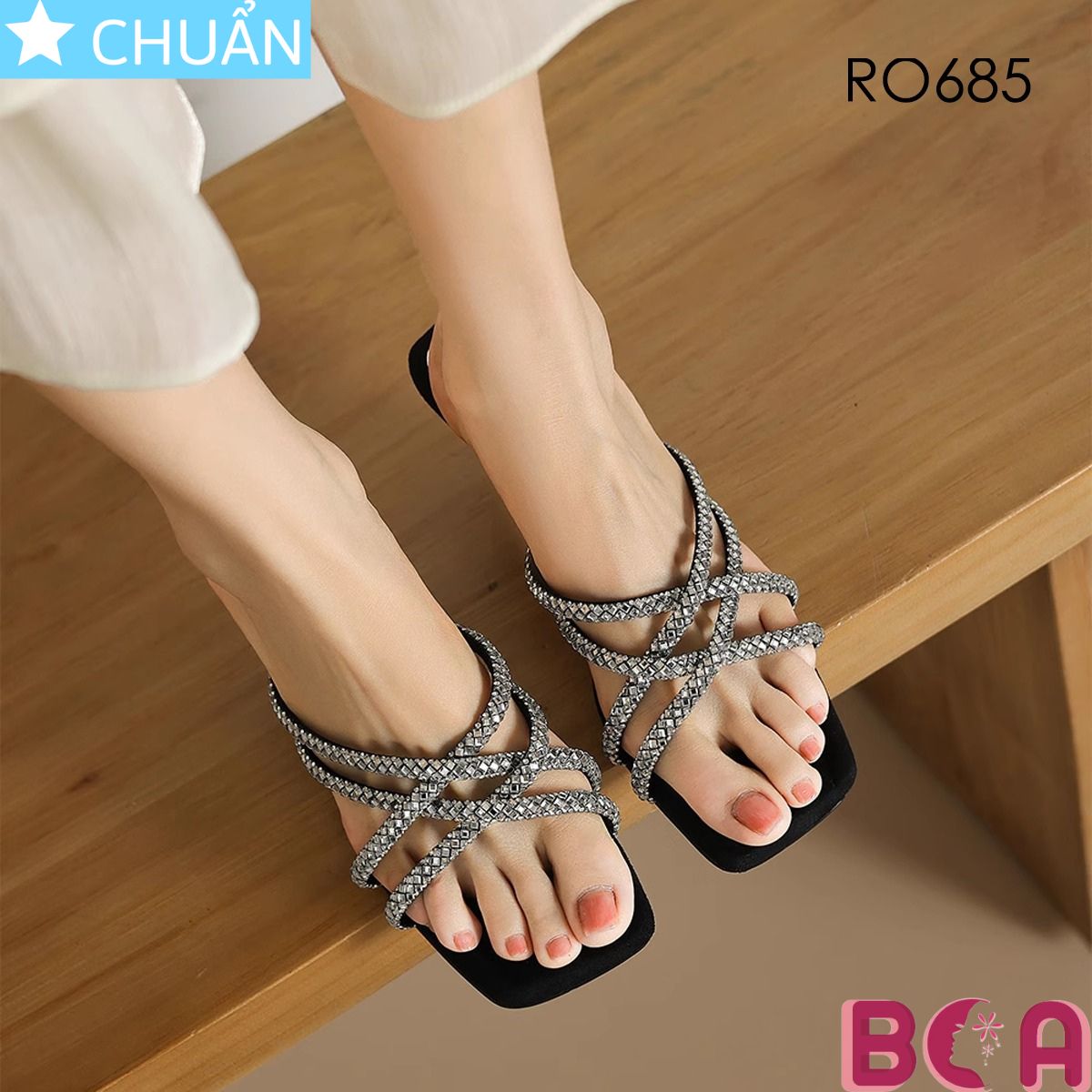 Dép Guốc Nữ Cao Gót 5cm RO685 ROSATA tại BCASHOP Thiết Kế Sang Trọng Với Da Nhung Cao Cấp, Kiểu Dáng Thời Thượng