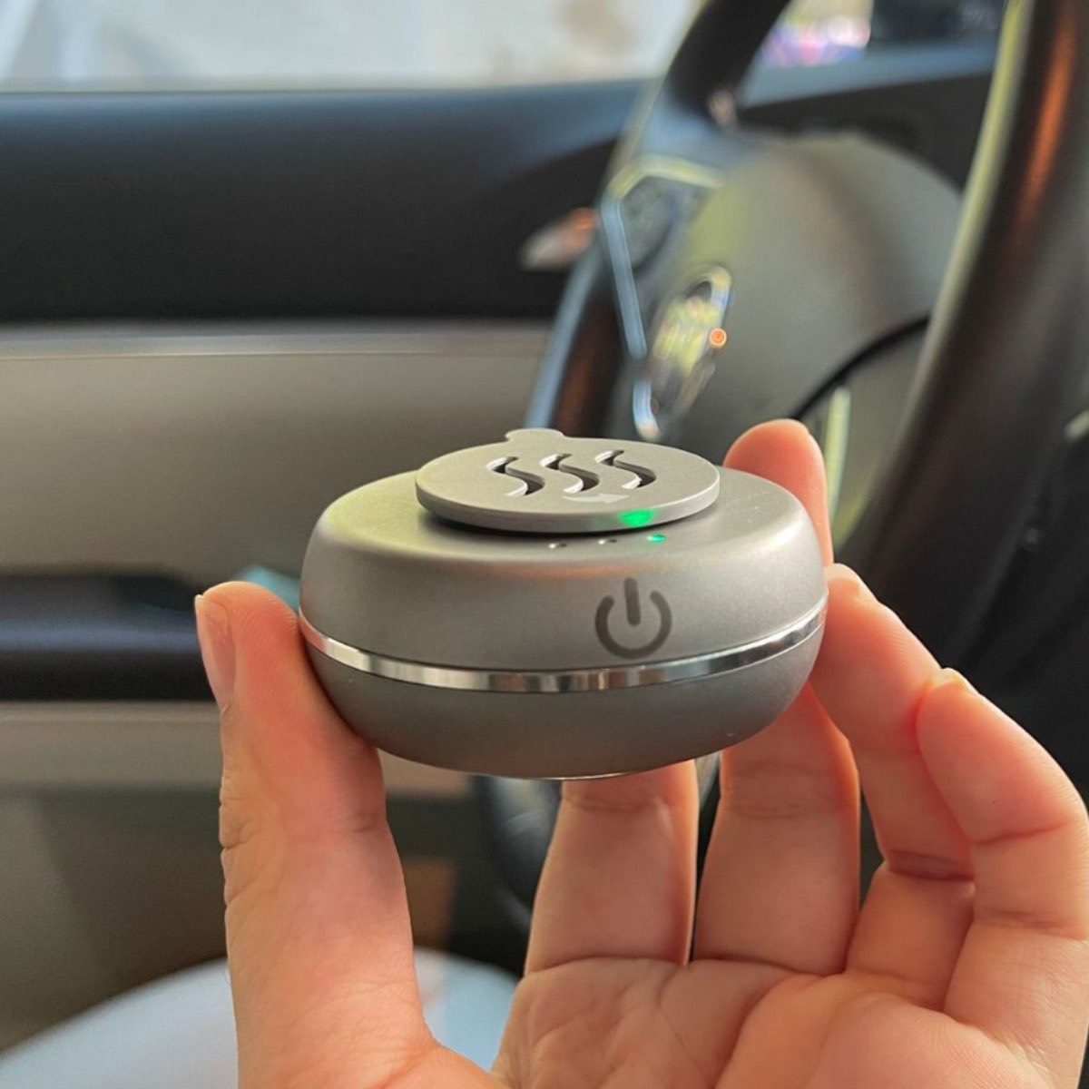 Xông trầm dành cho ô tô sử dụng cổng cắm USB có 3 mức điều chỉnh nhiệt ( tặng kèm 5g bột trầm kiến )